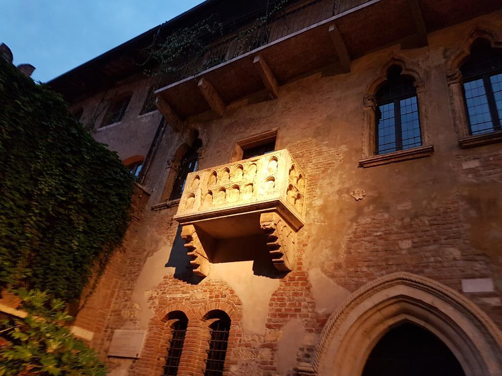 Mi Casa Es Tambien Tu Casa Vips Hotel Verona Exterior foto
